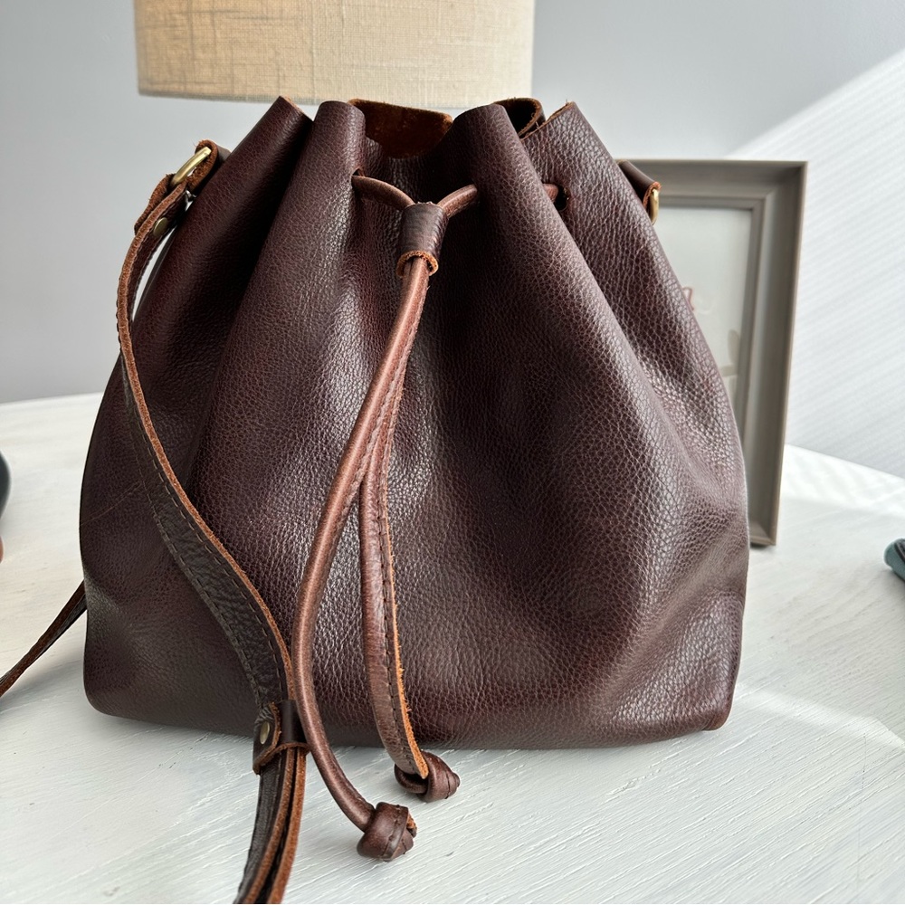 Portland leather large bucket bag